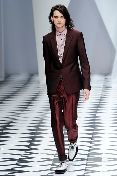 Look 22